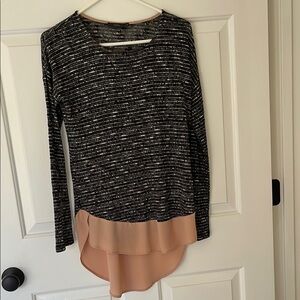 THML Black and Cream Asymmetrical Tiered Long Sleeve Tunic